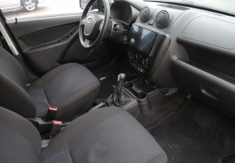 Подержанный автомобиль LADA (ВАЗ) Granta Sedan 2014 года (9 фото)