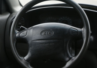 Подержанный автомобиль Kia Spectra Sedan 2009 года (16 фото)
