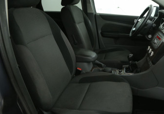 Подержанный автомобиль Ford Focus Hatchback 2008 года (10 фото)