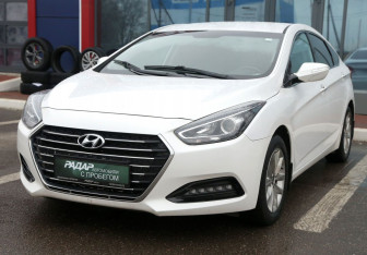 Подержанный автомобиль Hyundai i40 Sedan 2016 года (3 фото)