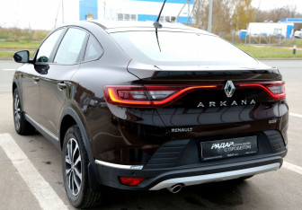 Подержанный автомобиль Renault Arkana 2020 года (4 фото)