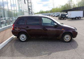 Подержанный автомобиль LADA (ВАЗ) Kalina Wagon 2012 года (8 фото)