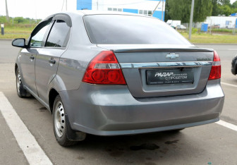 Подержанный автомобиль Chevrolet Aveo Sedan 2006 года (4 фото)