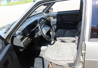 Подержанный автомобиль LADA (ВАЗ) 21099 2002 года (10 фото)
