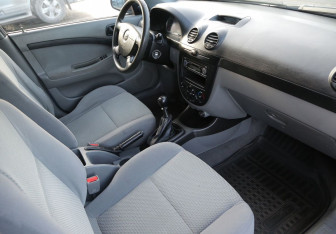 Подержанный автомобиль Chevrolet Lacetti Hatchback 2011 года (9 фото)
