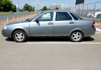 Подержанный автомобиль LADA (ВАЗ) Priora Sedan 2013 года (8 фото)