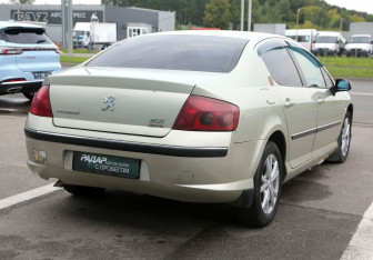 Подержанный автомобиль Peugeot 407 Sedan 2005 года (6 фото)