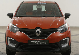 Подержанный автомобиль Renault Kaptur 2017 года (6 фото)
