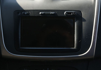 Подержанный автомобиль Renault Sandero 2019 года (13 фото)