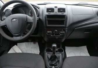 Подержанный автомобиль LADA (ВАЗ) Granta Liftback 2020 года (12 фото)