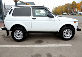 Подержанный автомобиль LADA (ВАЗ) 2121 (4x4) 2020 года (7 фото)