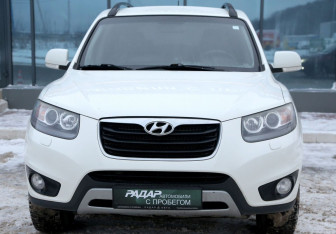 Подержанный автомобиль Hyundai Santa Fe 2011 года (2 фото)