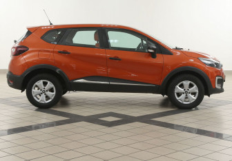 Подержанный автомобиль Renault Kaptur 2017 года (5 фото)