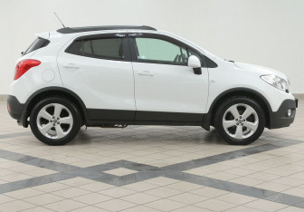 Подержанный автомобиль Opel Mokka 2013 года (5 фото)