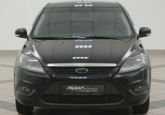 Подержанный автомобиль Ford Focus Hatchback 2008 года (6 фото)