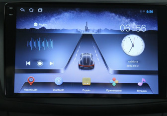 Подержанный автомобиль Renault Sandero 2015 года (15 фото)