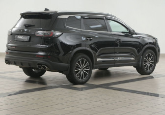 Подержанный автомобиль Chery Tiggo 8 Pro Max 2023 года (4 фото)