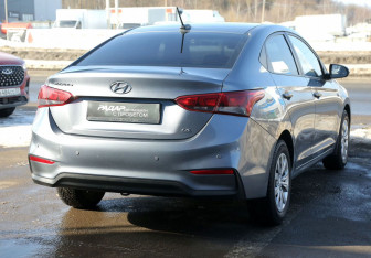 Подержанный автомобиль Hyundai Solaris Sedan 2019 года (6 фото)