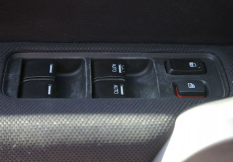 Подержанный автомобиль Honda CR-V 2008 года (17 фото)