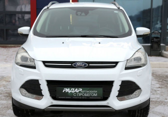 Подержанный автомобиль Ford Kuga 2014 года (2 фото)