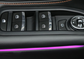 Подержанный автомобиль Exeed TXL 2023 года (18 фото)