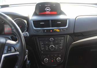 Подержанный автомобиль Opel Mokka 2014 года (16 фото)