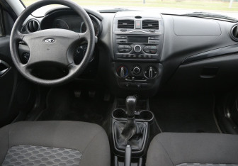 Подержанный автомобиль LADA (ВАЗ) Granta Liftback 2023 года (12 фото)