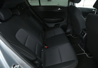 Подержанный автомобиль Kia Sportage 2019 года (12 фото)