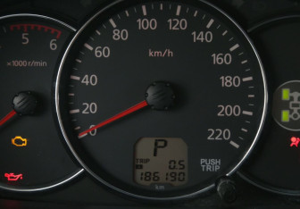 Подержанный автомобиль Mitsubishi Pajero Sport 2014 года (19 фото)