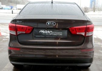 Подержанный автомобиль Kia Rio Sedan 2016 года (5 фото)