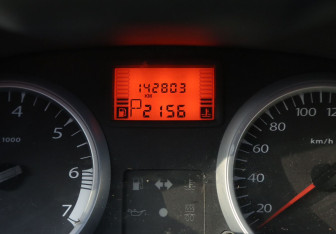 Подержанный автомобиль Renault Duster 2012 года (17 фото)