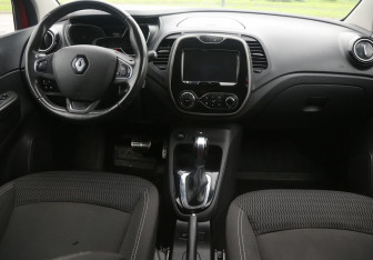 Подержанный автомобиль Renault Kaptur 2020 года (12 фото)