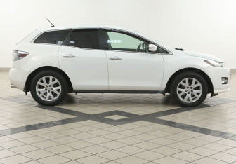 Подержанный автомобиль Mazda CX-7 2008 года (5 фото)