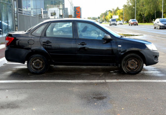 Подержанный автомобиль LADA (ВАЗ) Granta Sedan 2018 года (7 фото)