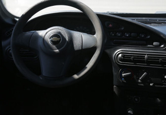 Подержанный автомобиль Chevrolet Niva 2013 года (14 фото)