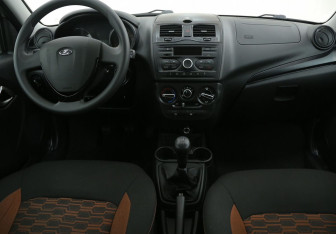 Подержанный автомобиль LADA (ВАЗ) Granta Wagon 2023 года (12 фото)