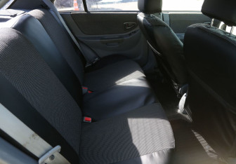 Подержанный автомобиль Hyundai Accent Sedan 2005 года (11 фото)