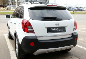 Подержанный автомобиль Opel Antara 2013 года (4 фото)