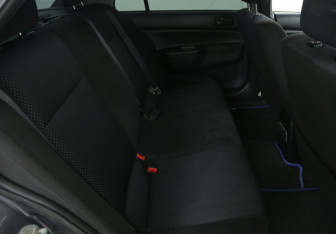Подержанный автомобиль Mitsubishi Lancer Sedan 2006 года (11 фото)