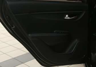 Подержанный автомобиль Kia Rio Hatchback 2021 года (19 фото)