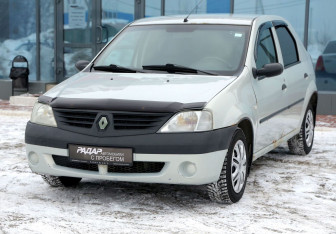 Подержанный автомобиль Renault Logan Sedan 2007 года (3 фото)