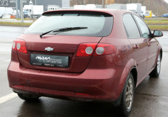 Подержанный автомобиль Chevrolet Lacetti Hatchback 2008 года (6 фото)