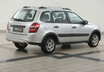 Подержанный автомобиль LADA (ВАЗ) Granta Wagon 2023 года (4 фото)