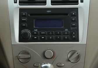 Подержанный автомобиль Vortex Estina 2010 года (13 фото)