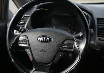 Подержанный автомобиль Kia Cerato Sedan 2018 года (16 фото)
