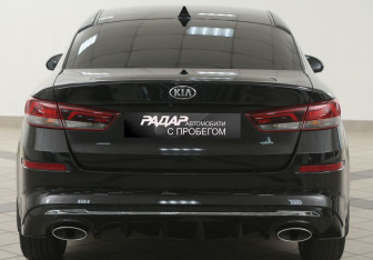 Подержанный автомобиль Kia Optima Sedan 2018 года (3 фото)