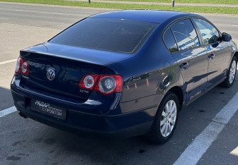 Подержанный автомобиль Volkswagen Passat Sedan 2006 года (4 фото)