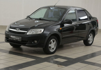 Подержанный автомобиль LADA (ВАЗ) Granta Sedan 2013 года (8 фото)