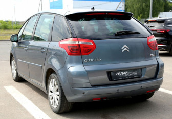 Подержанный автомобиль Citroen C4 Picasso 2008 года (4 фото)