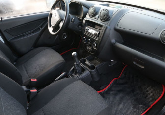 Подержанный автомобиль LADA (ВАЗ) Granta Sedan 2012 года (9 фото)